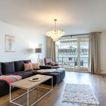 Apartamento Level22 ! Gross & Modern, Parkplatz, Balkon, Kueche