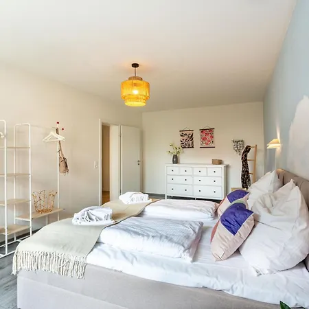 Level22 ! Gross & Modern, Parkplatz, Balkon, Kueche