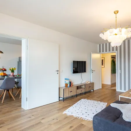 Level22 ! Gross & Modern, Parkplatz, Balkon, Kueche * Leverkusen