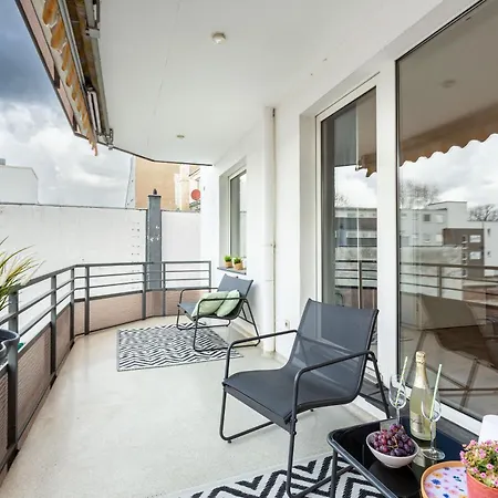 Level22 ! Gross & Modern, Parkplatz, Balkon, Kueche Apartamento *